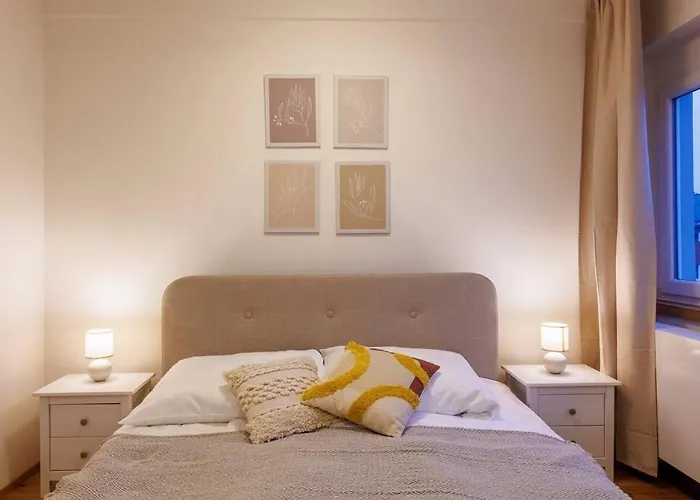 Apartment 1 Bedroom With Terrace And Free Parking Near Metro *