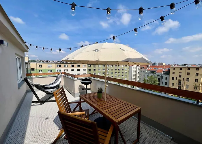 דירה 1 Bedroom With Terrace And Free Parking Near Metro *
